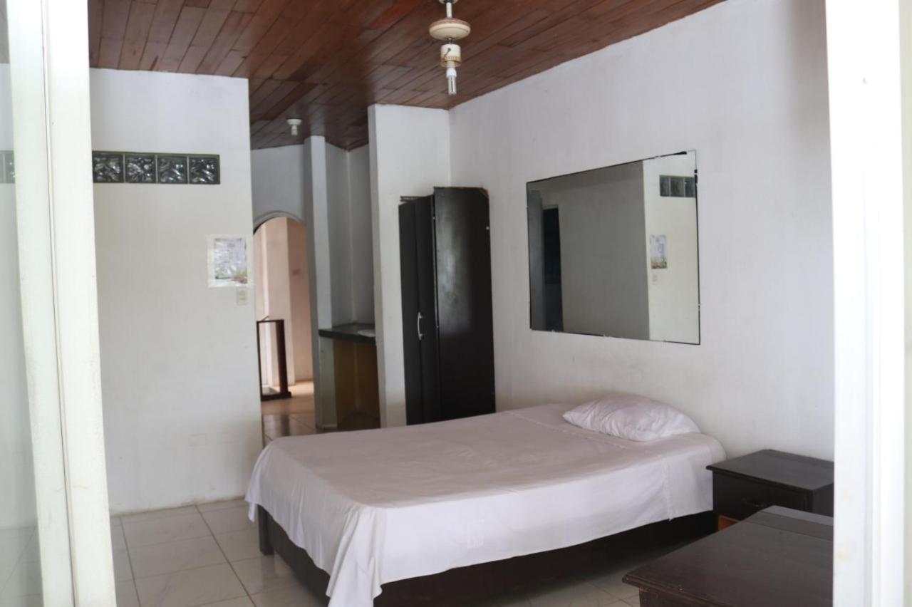 Amazon Breeze Hotel Iquitos Eksteriør billede