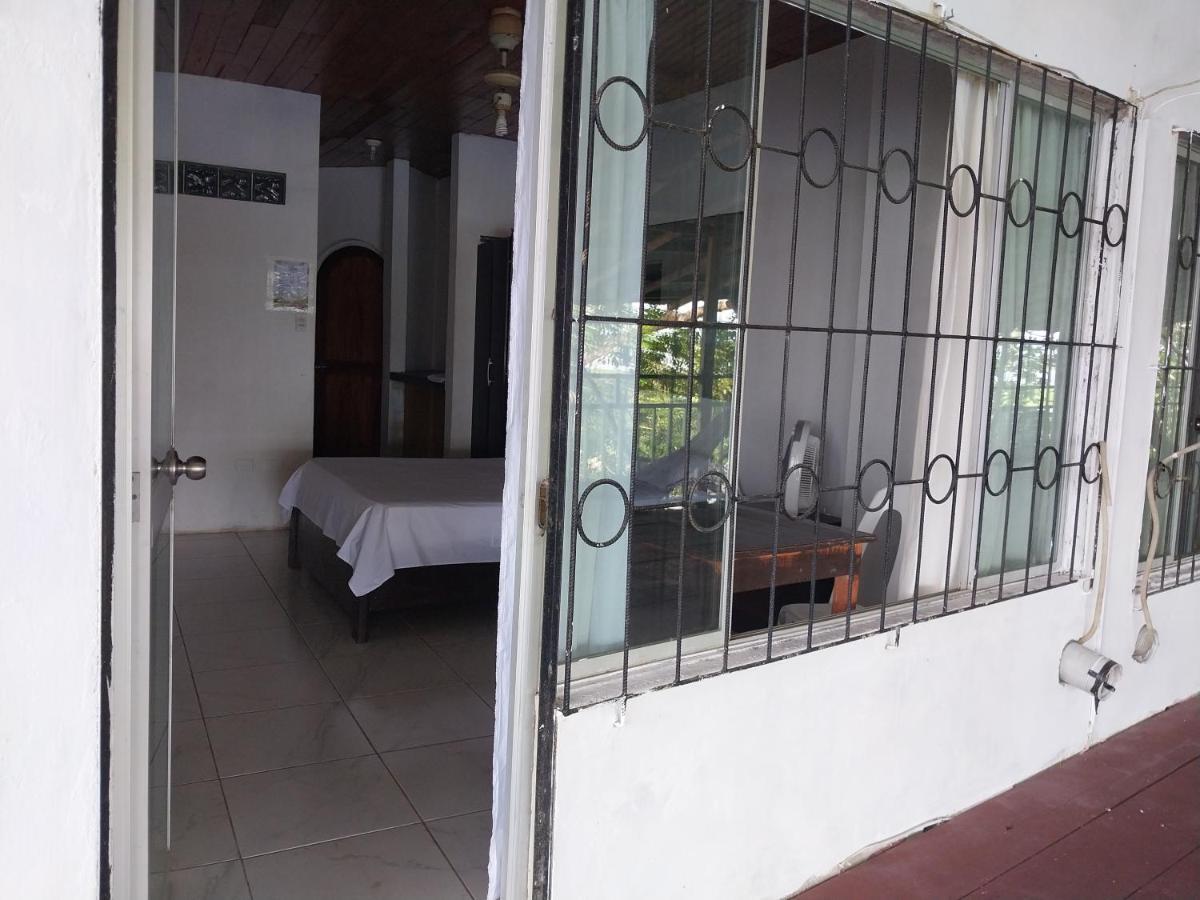Amazon Breeze Hotel Iquitos Eksteriør billede